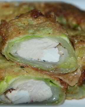 Капустные рулетики с куриным филе и брынзой