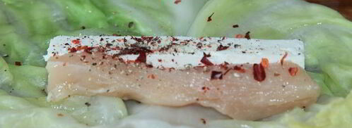 капустные рулетики с куриным филе и брынзой. Шаг 2