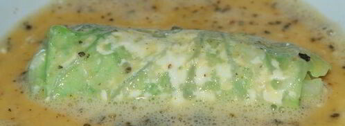 капустные рулетики с куриным филе и брынзой. Шаг 5