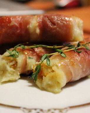 Картофельные рулетики в хамоне