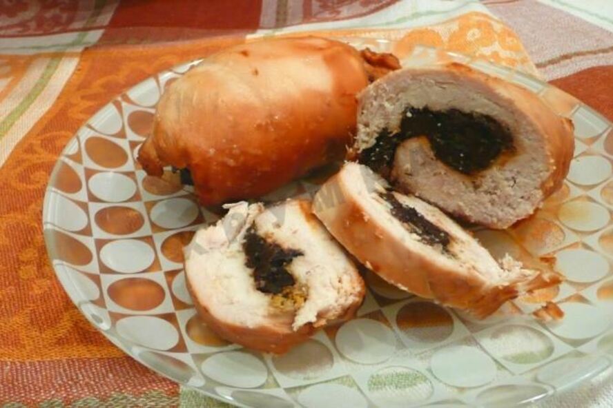 Рецепт куриный рулет с черносливом