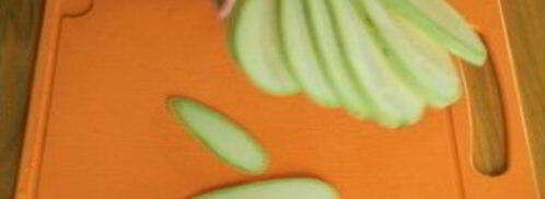 куриные рулетики с беконом и кабачком. Шаг 4