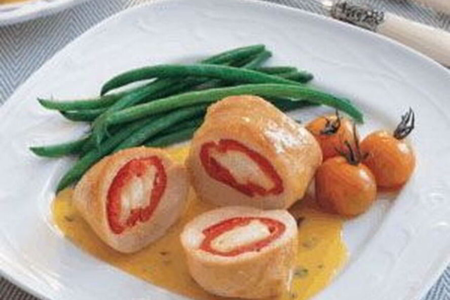 Рецепт куриные рулетики с сыром в горчично-мятном соусе