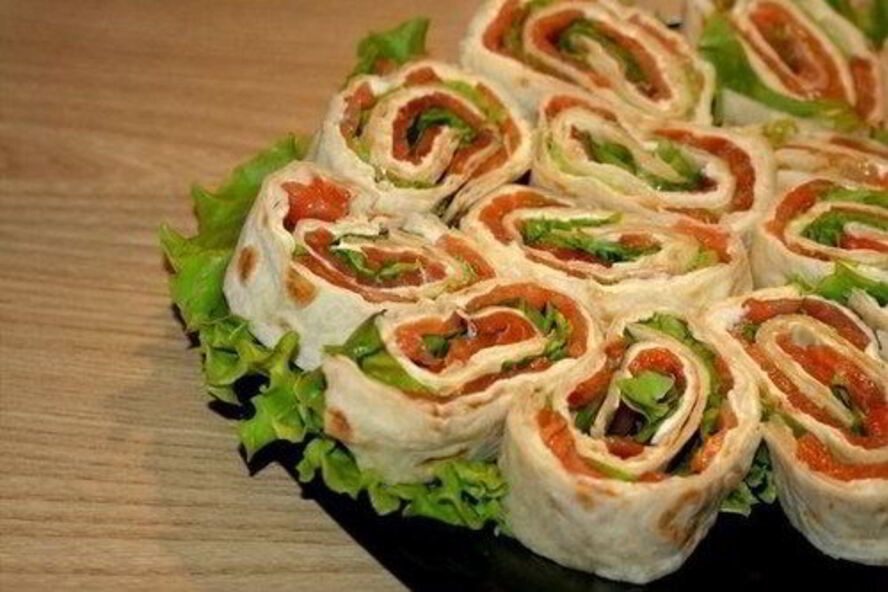 Рецепт легкий закусочный рулет с семгой