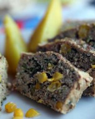 Мясной рулет с кукурузой и шпинатом