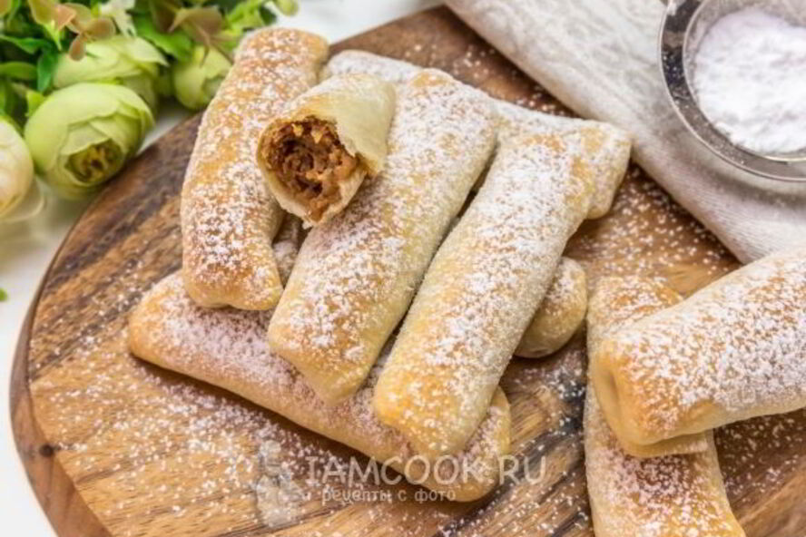 Рецепт постные рулетики с орехами и яблоком