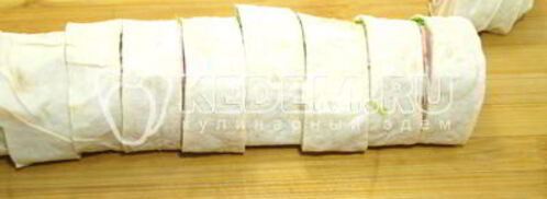 рулет из лаваша закусочный. Шаг 6