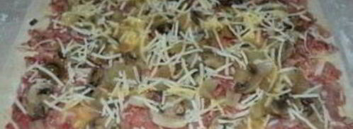 рулет из слоеного теста с начинкой. Шаг 5