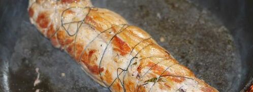 рулет из свинины со свекольной ботвой и сыром. Шаг 10