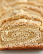 Рулет с марципаном