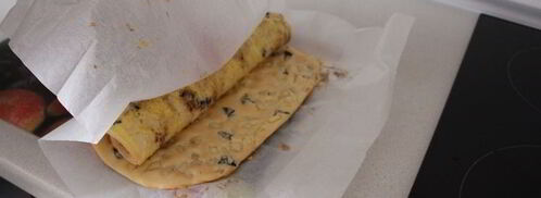 рулет с яблоком и черносливом. Шаг 7