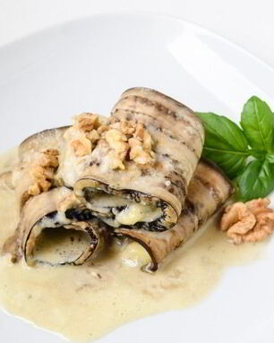 Рулетики из баклажанов с сыром