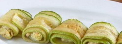 рулетики из кабачков с курицей пальчики. Шаг 4