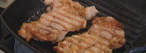 рулетики из лаваша с курицей, ветчиной и шпинатом. Шаг 3