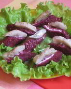 Рулетики из ржаных блинчиков с селедкой