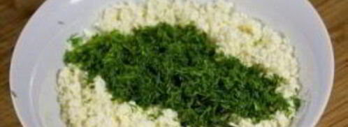 рулетики из тортильи с сыром и чесноком. Шаг 2