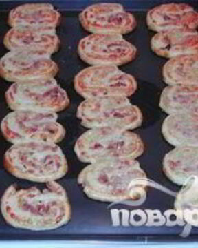 Рулетики с сыром и беконом