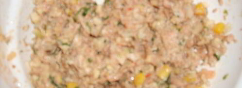 рулетики слоеные с тунцом. Шаг 3