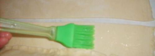 рулетики слоеные с тунцом. Шаг 6