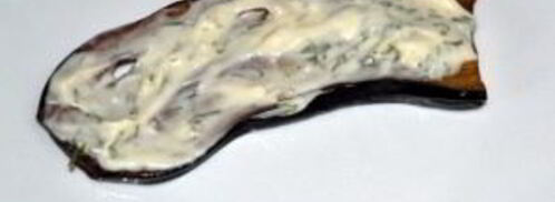 рулеты из баклажанов с чесноком. Шаг 4