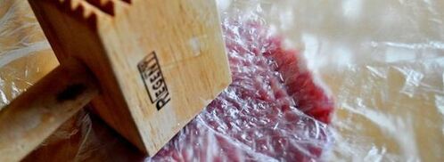 рулеты из говядины прованские огурчики. Шаг 5