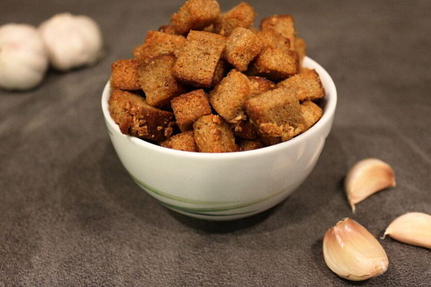 Рецепт сухарики с чесноком