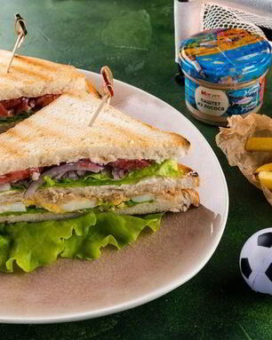 Клаб-сэндвич с лососевым паштетом