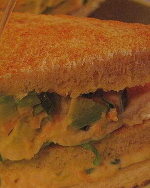 Сэндвичи с курицей и авокадо