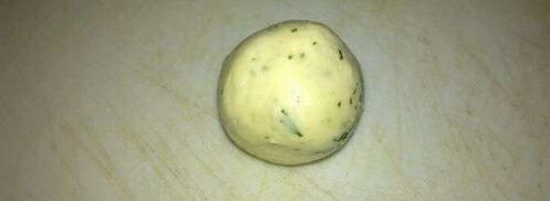 сырные шарики с чесночным соусом. Шаг 24