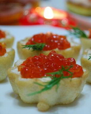 Тарталетки с икрой и творожным сыром