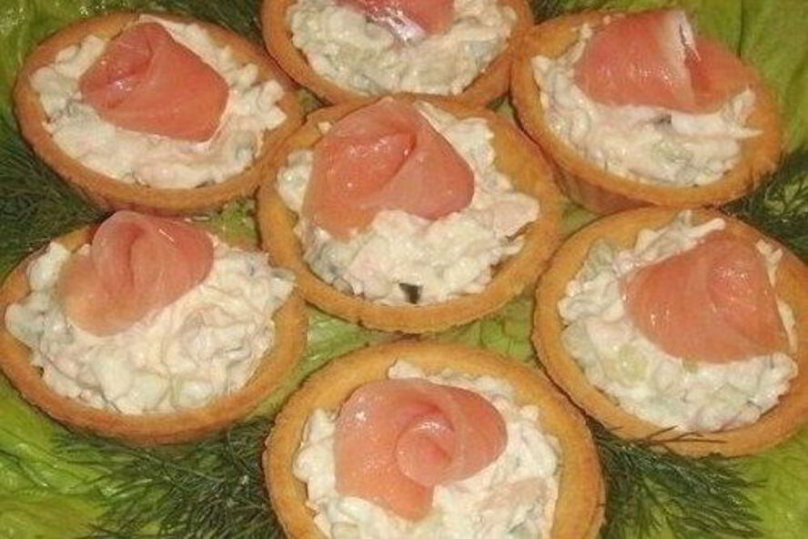 Рецепт тарталетки с огурцом и красной рыбой