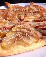 Французский хрустящий тарт с яблоками и корицей