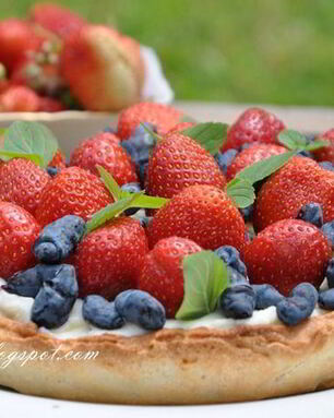 Летний тарт с ягодами