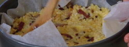 рисовый тарт с карамелизированным луком, сыром и грецкими орехами. Шаг 9