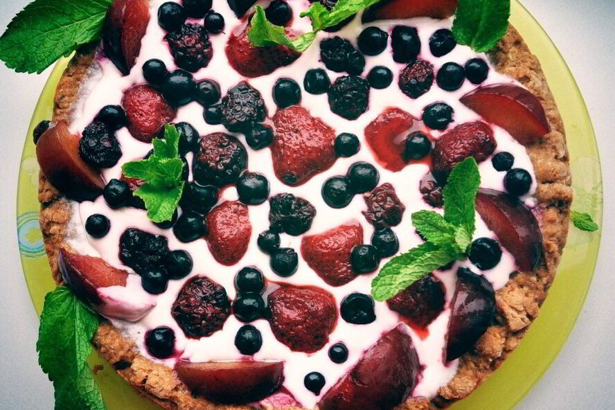 Рецепт шоколадно-творожный тарт-суфле с ягодами