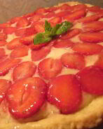 Тарт с клубникой и белым шоколадом