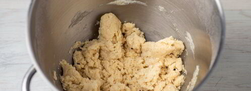 тарт с ревенем, заварным кремом и меренгой. Шаг 5