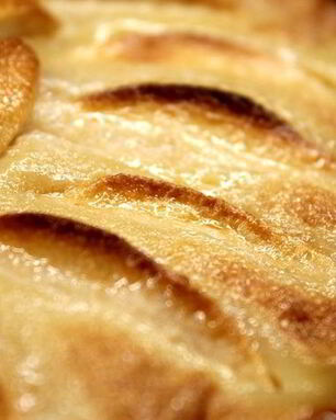 Яблочный тарт с карамельным кремом