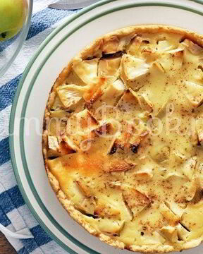Яблочный тарт с ревенем