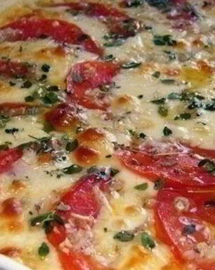 Вкусная закуска Помидоры с грибами и сыром