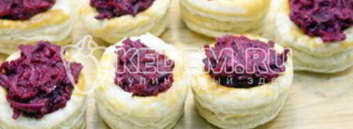 волованы со свеклой и сельдью. Шаг 9