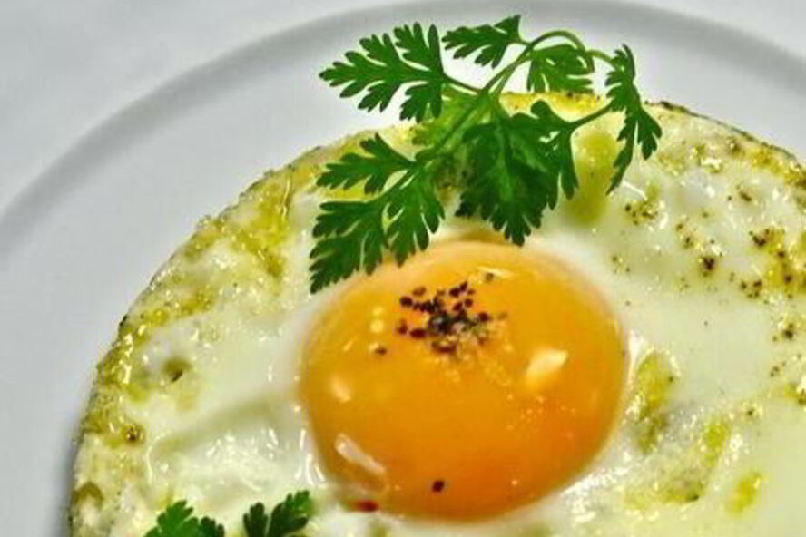 Рецепт яичница с кабачками на завтрак