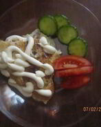 Яичница с хлебом и луком