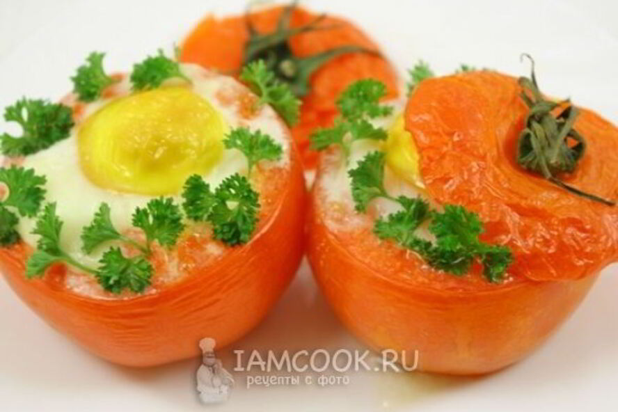 Рецепт яичница с ветчиной и грибами запеченная в помидорах