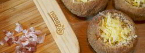 яичница в булочках веселый завтрак. Шаг 3