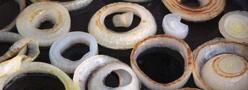 яичница в луковых кольцах. Шаг 3