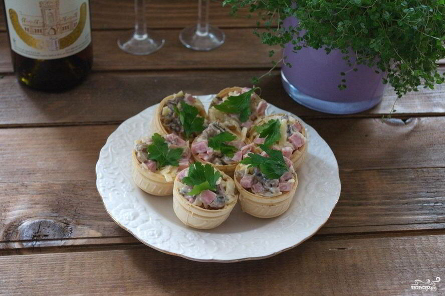 Рецепт закуска из ветчины и сыра