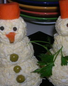 Закуска Снеговики из сыра