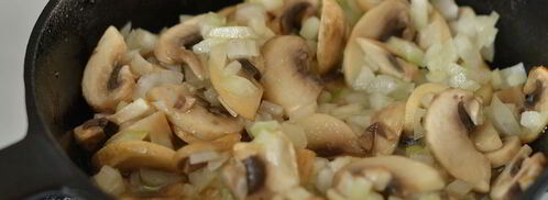 жульен с курицей и грибами. Шаг 4