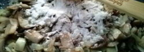 жульен с шампиньонами. Шаг 4